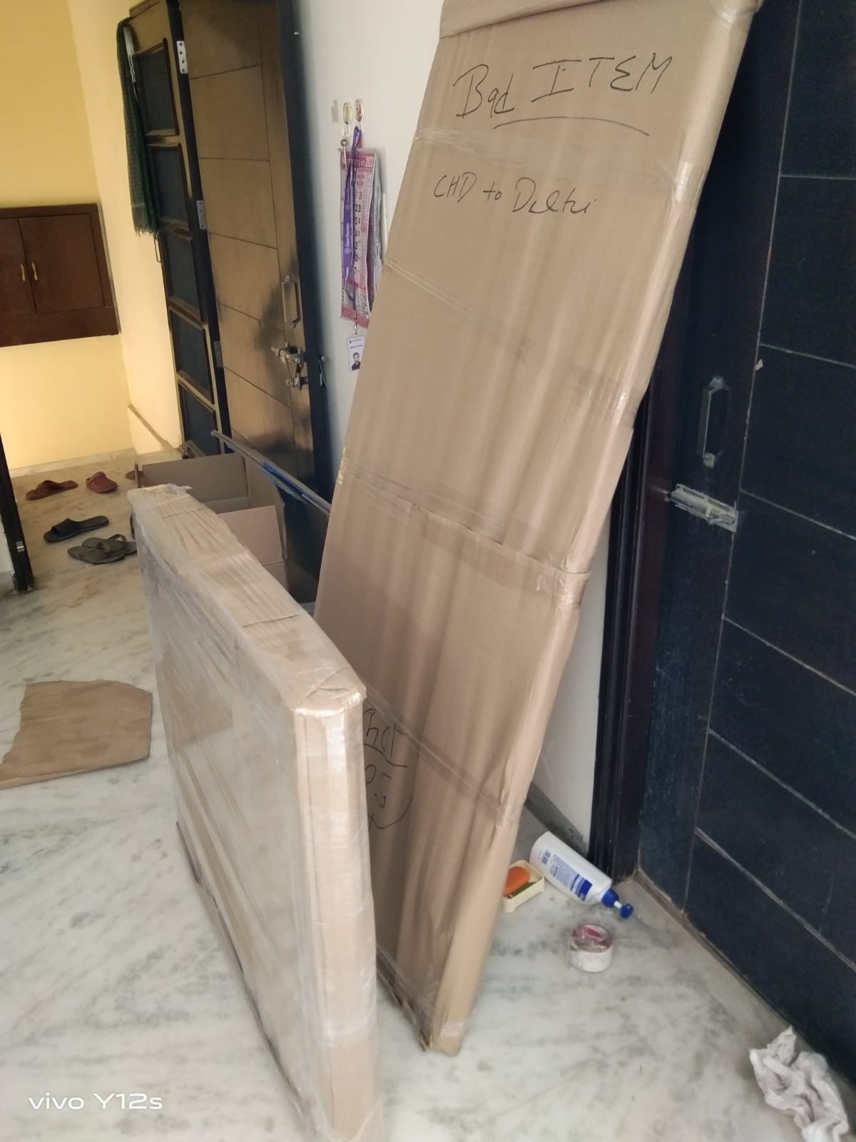 Professional moving services are available across Chandigarh and nearby regions. Whether you live in a residential sector, apartment, independent house, society, or office complex, professional movers can help with smooth relocation.